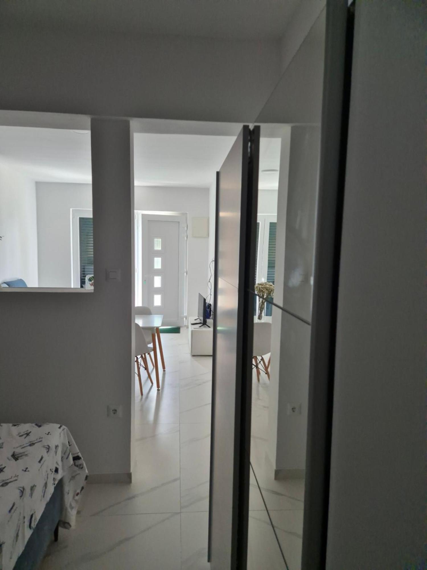 Apartman Bauer - Omis- Nemira 客房 照片